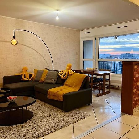 Comfy, Cosy, And Spacious Apartment Near Paris Безон Екстериор снимка